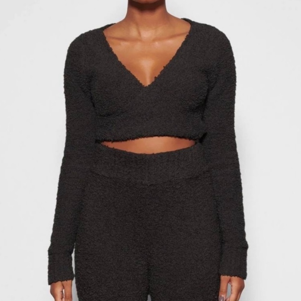 SKIMS COZY KNIT WRAP TOP Size Small/Medium Black Onyx